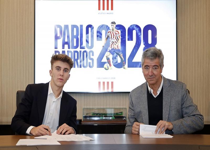 أتلتيكو مدريد يجدد عقد باريوس حتى عام 2028