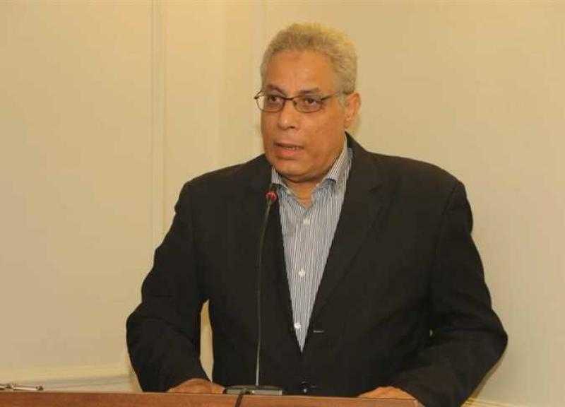رئيس حزب الوفد ينعى رحيل الكاتب الصحفي سيد عبد العاطي