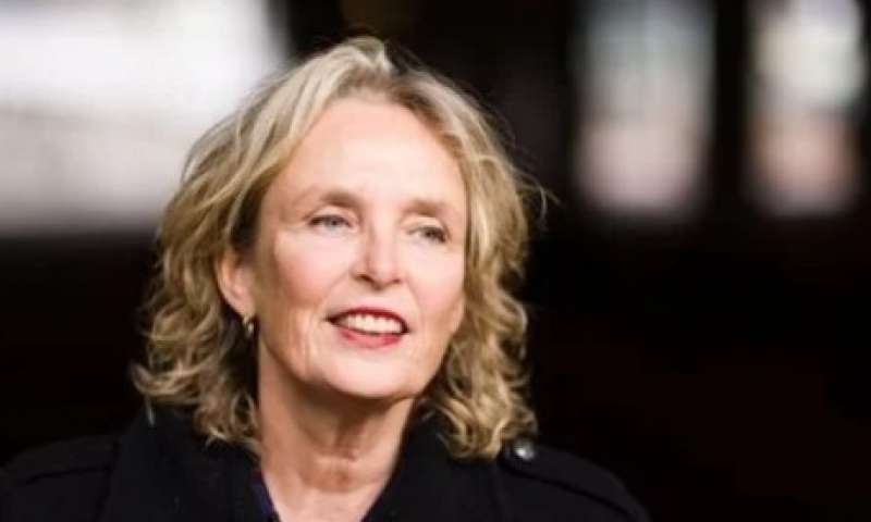 ميكا دي يونج