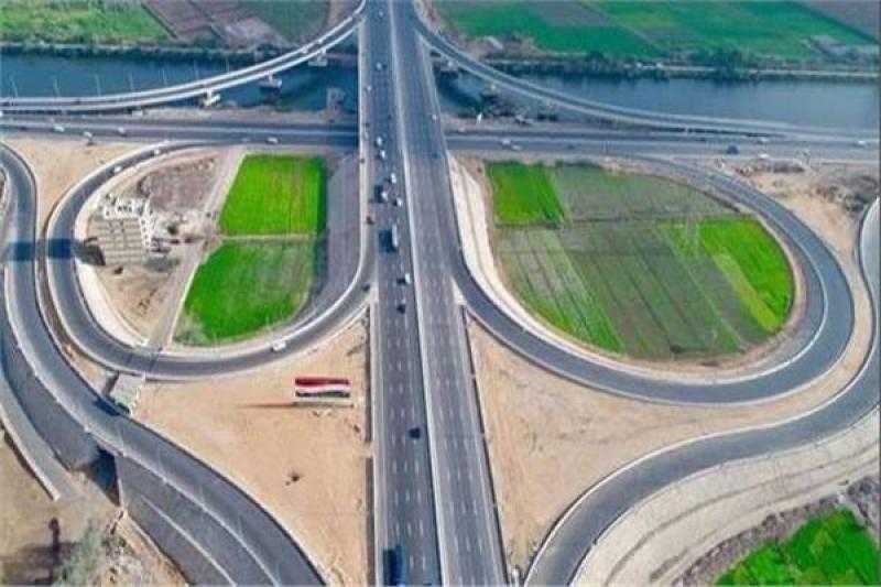 نقيب الزراعيين: لولا شبكة الطرق لما تمكنا من استصلاح أراضٍ جديدة في توشكى