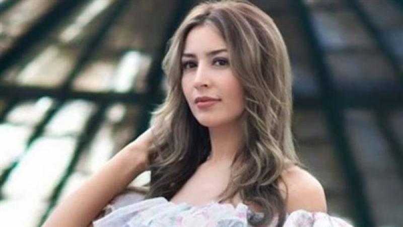 جنات تكشف كواليس أغنية يا بختي بيه