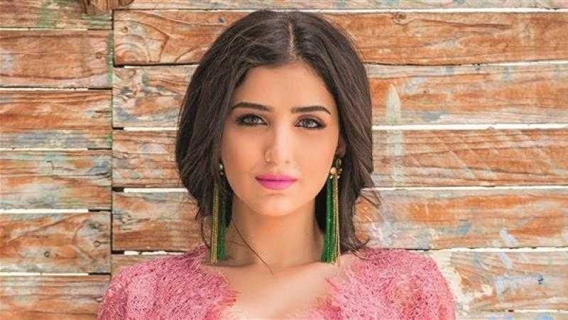 مي عمر بطلة فيلم تامر حسني «تاج»