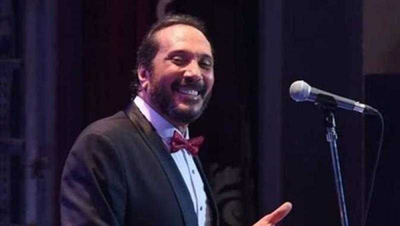 علي الحجار: نقد زوجتي الدائم يساعدني في تلاشي الأخطاء