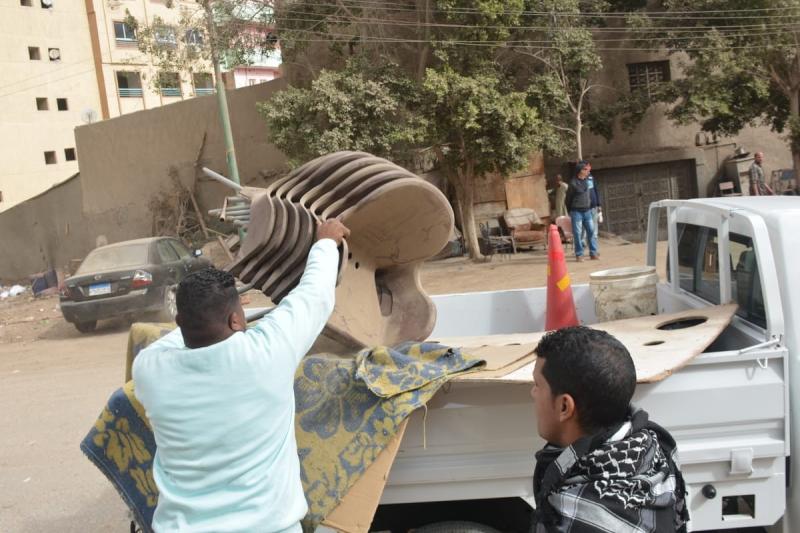 محافظ القليوبية يشرف علي أعمال الحملة المكبرة لازالة الاشغالات بمدينة قليوب