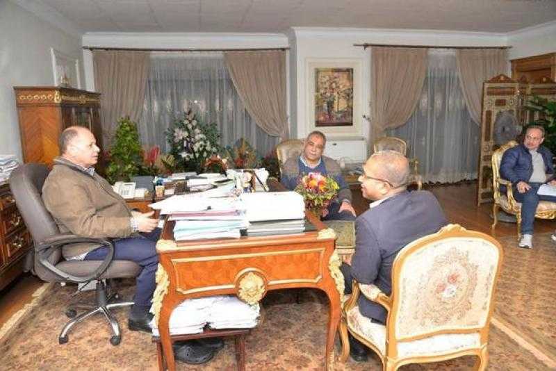 محافظ أسيوط يؤكد أهمية مواجهة الفساد ونشر قيم النزاهة والشفافية