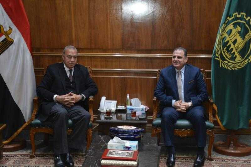 محافظ القليوبية يترأس ورشة عمل للتعريف بقانون تراخيص المحال العامة