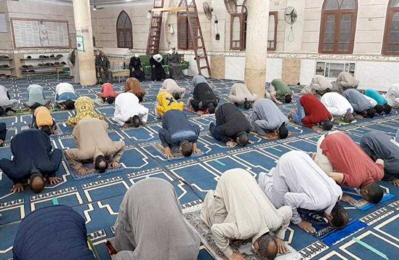 دينا أبو الخير: يجوز الجمع بين صلاتين في هذه الحالة