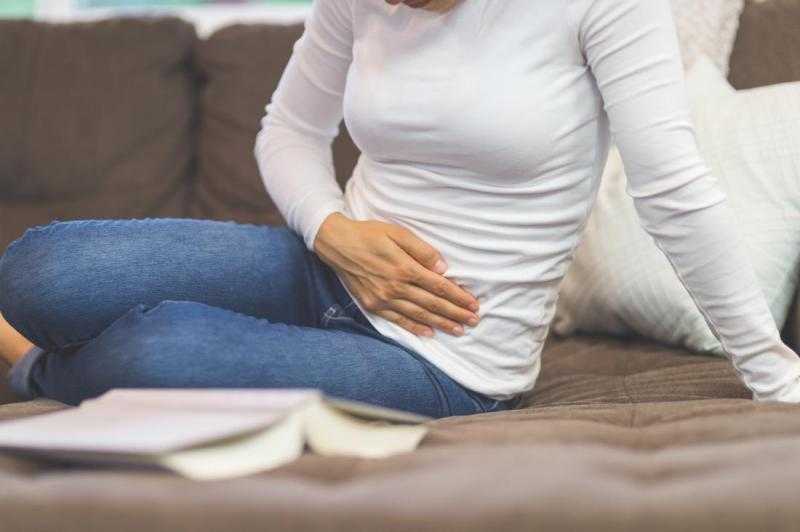 حسام موافي يكشف خطورة التبول الليلي لأكثر من مرتين
