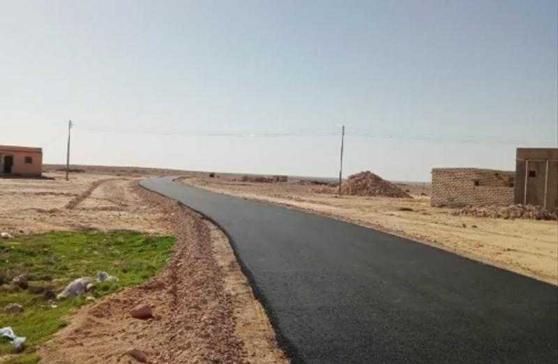 طريق خدمي جديد لربط تجمعي ”جمعة المغواري” و”أولاد عمر” في مطروح