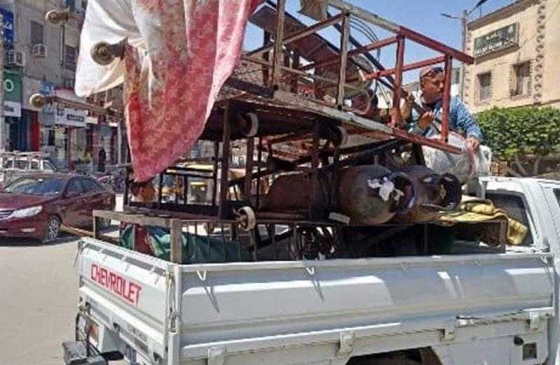 رفع إشغالات 9 كافيهات بحي النزهة