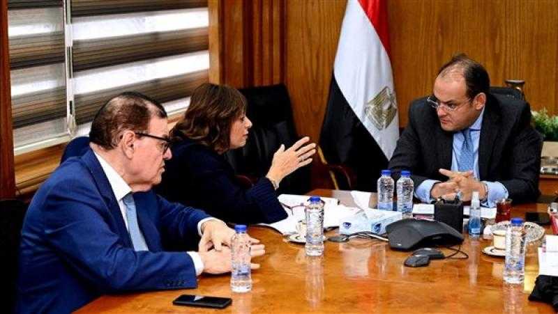 وزير التجارة يبحث مع رؤساء المجالس التصديرية سبل زيادة الصادرات وفتح أسواق جديدة