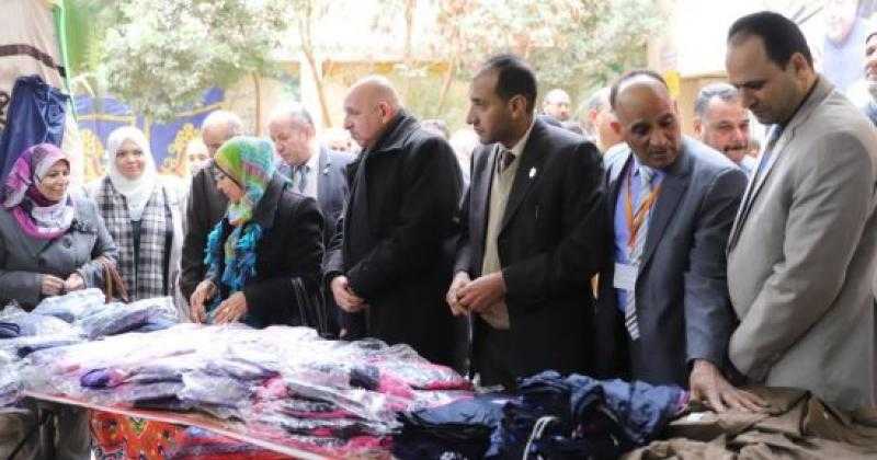 منطقة الجيزة الأزهرية تفتتح معرضا للملابس والأدوات المدرسية ضمن ”بيت واحد”
