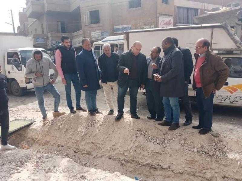 نائب محافظ الجيزة يوجه بالانتهاء من المشروعات الخدمية في مركز أوسيم.. صور