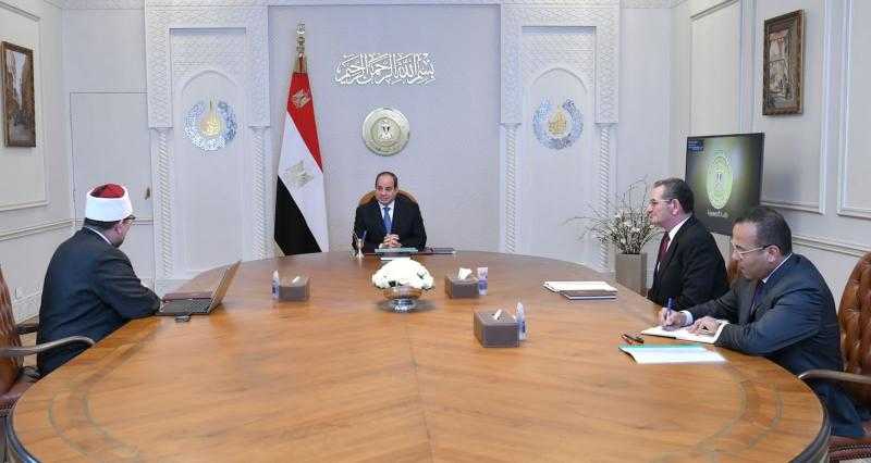 تحسين أحوال الأئمة والدعاة وتعميم الملتقيات الفكرية.. تفاصيل اجتماع الرئيس السيسي مع وزير الأوقاف