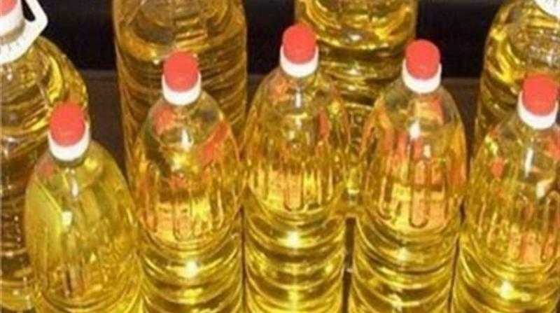 ضبط 53.36 طن زيوت محركات سيارات مقلدة