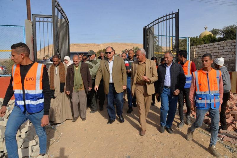 محافظ أسيوط: 9 ملايين جنيه تكلفة محطة المعالجة الثلاثية بقرية الكوم الأحمر | صور