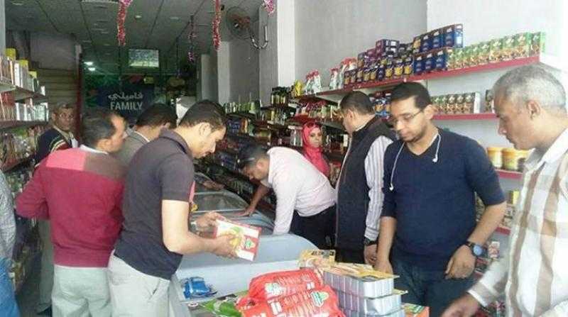 التموين تضبط 30 طن خل من دون بيانات بالدقهلية