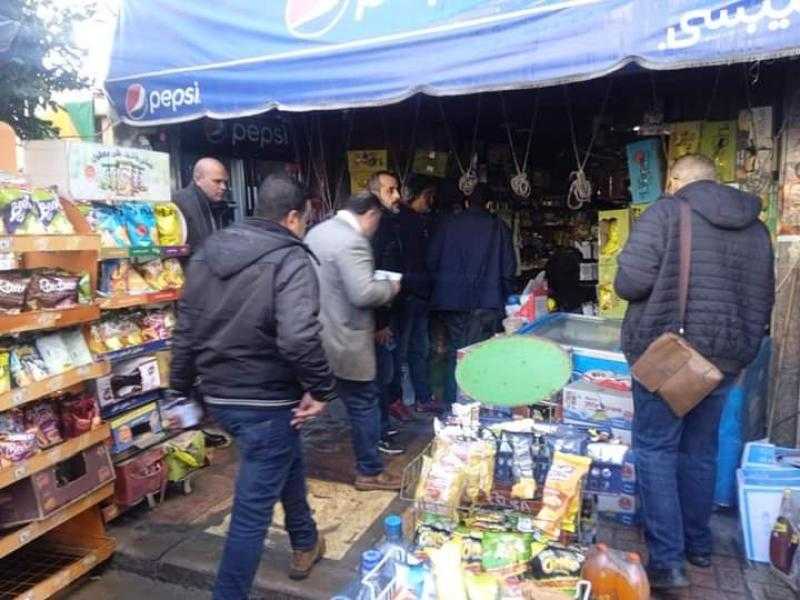 شن حملة تموينية مكبرة على الأسواق بالمنتزه في الإسكندرية.. صور