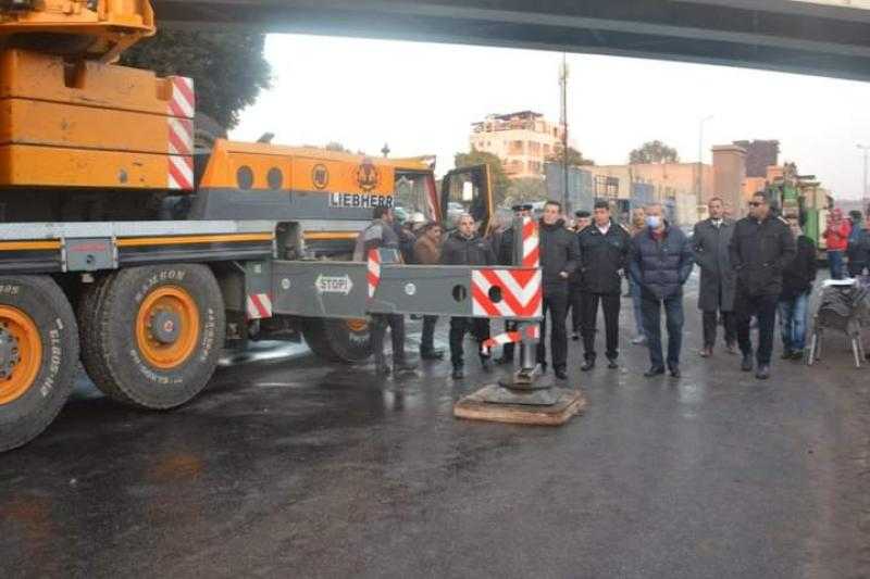 محافظ القليوبية: 3 أوناش لرفع كوبري المُشاة وفتح الطريق