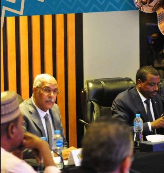 خط أحمر