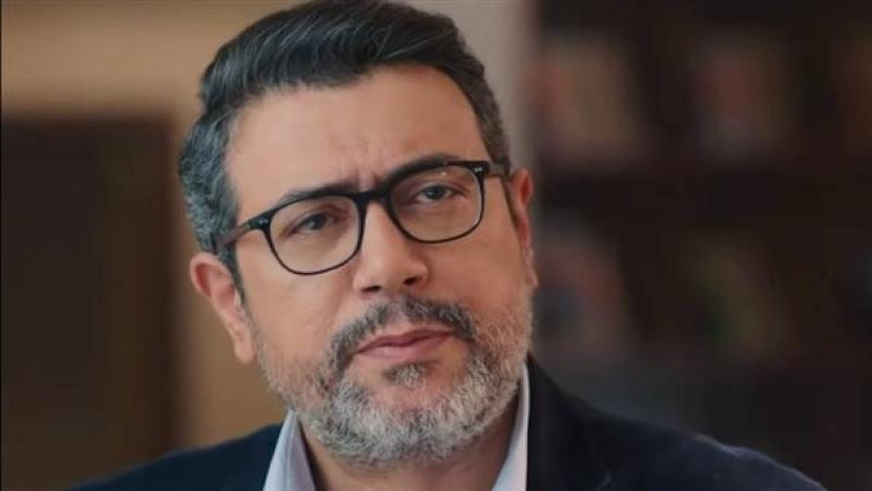 أحمد وفيق: «مبحبش حد يعاملني كممثل»