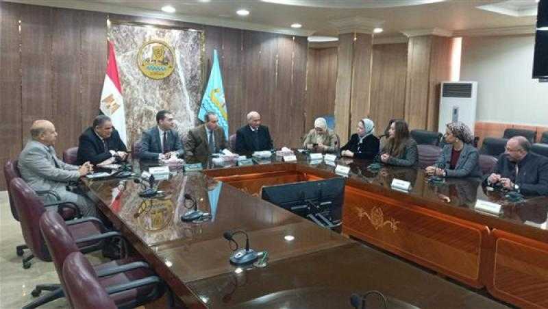 محافظ كفر الشيخ يستقبل وفد برلماني من لجنة التعليم.. صور