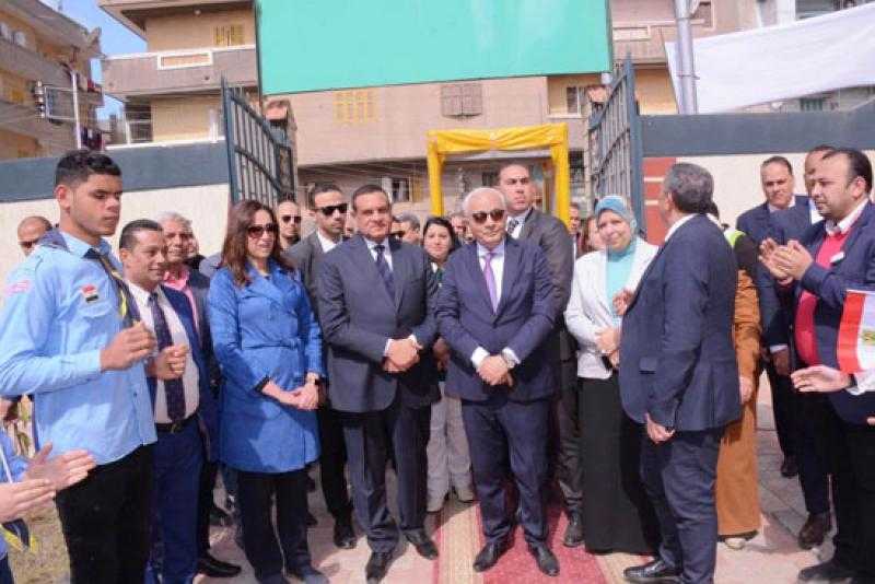 وزيرا التنمية المحلية والتربية والتعليم يتفقدان مدرسة النور للمكفوفين بدمنهور.. صور