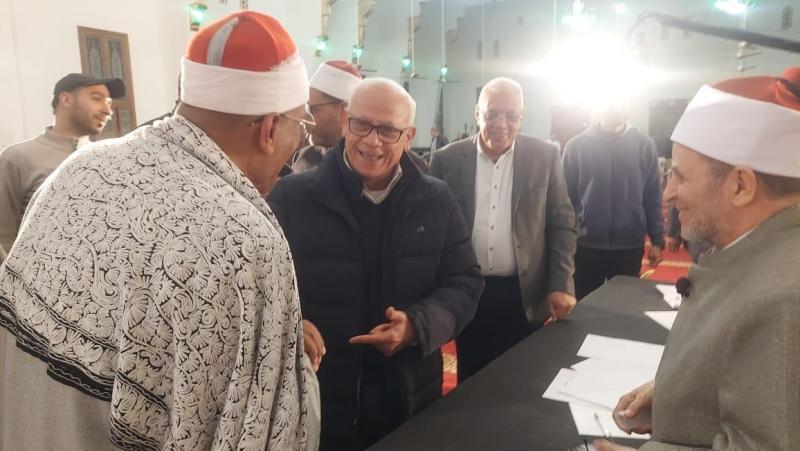 محافظ بورسعيد يشهد فعاليات مسابقة حفظ القرآن الكريم والابتهال الديني بالمسجد العباسي| صور