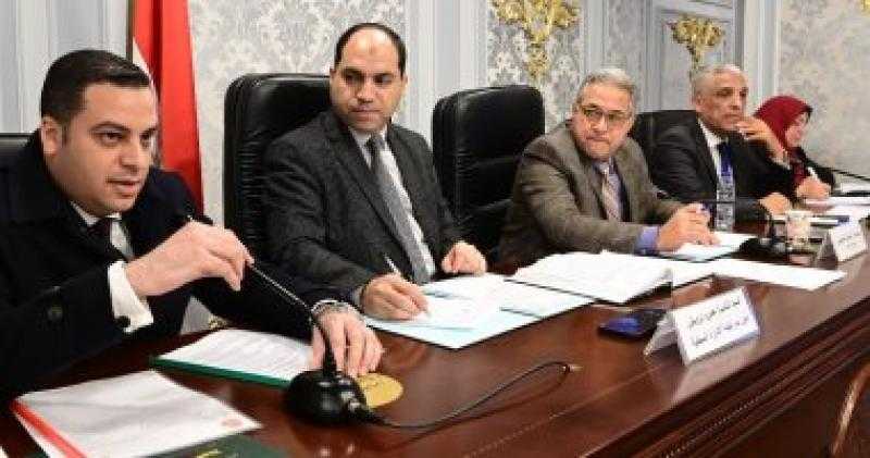 نواب المحافظون يطالبون بحل مشكلات ترفيق المناطق الصناعية