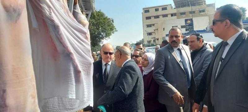 محافظ القاهرة يفتتح معرضا للسلع الغذائية بأثر النبي في مصر القديمة.. صور