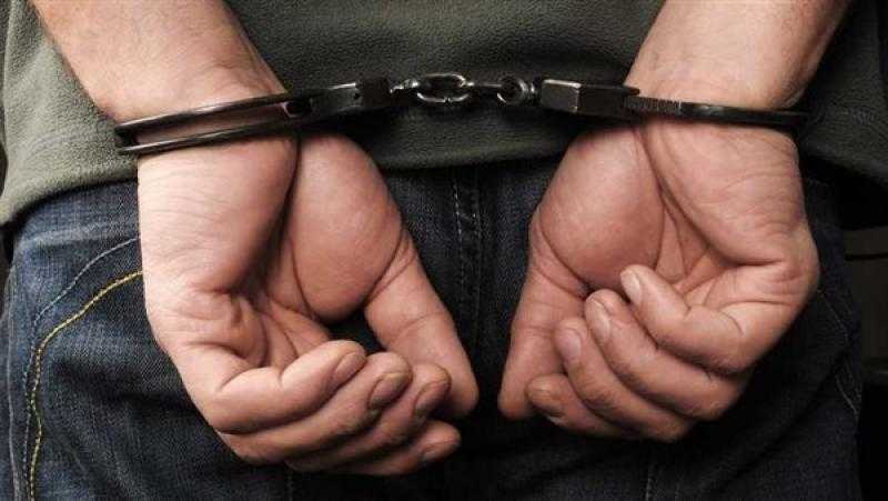 القبض على شخص بحوزته هيروين وسلاح في القليوبية