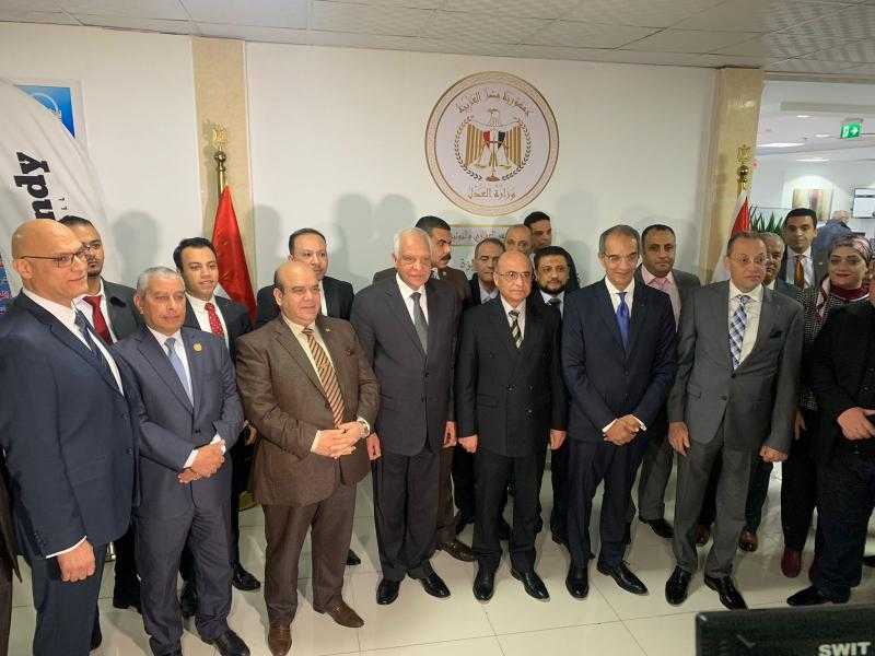 وزير الاتصالات: مصر قطعت شوطا كبيرا في التحول الرقمي وخدمات الشهر العقاري
