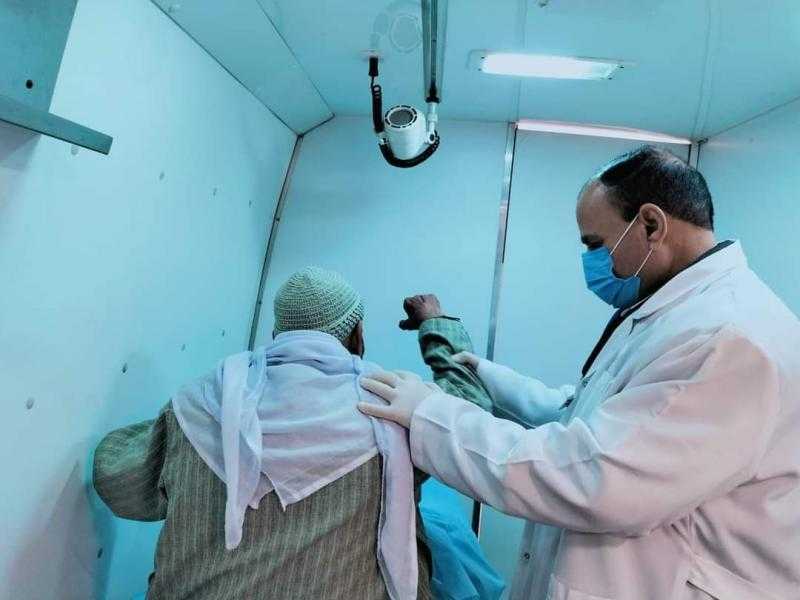 لليوم الثاني انطلاق قافلة طبية مجانية لعلاج المواطنين بـ”عزبة رواق” بالفيوم
