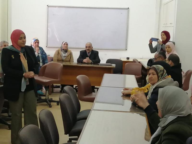 القوى العاملة: ندوة لوحدة المساواة بين الجنسين بالإسماعيلية | صور