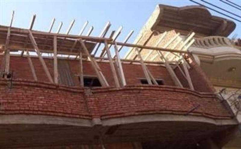 وقف 8 حالات تعد وبناء في مركز زفتى بالغربية