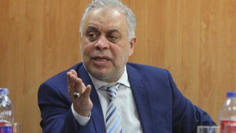 أشرف زكي للفنانين الباحثين عن عمل: في رقبتنا وشرف لينا خدمتكم