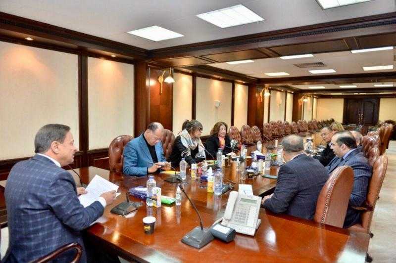 إحالة 3 صفحات على وسائل التواصل الاجتماعي للنيابة العامة