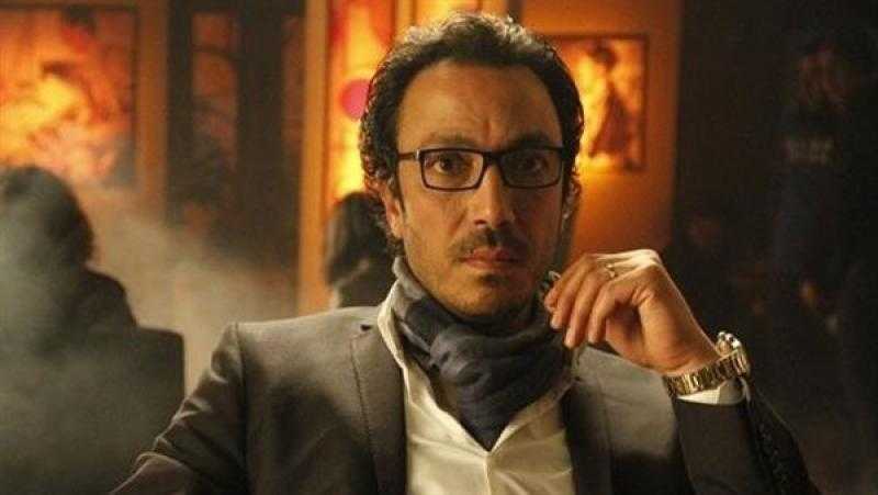 طارق لطفى مراقب جوى في مسلسل «مذكرات زوج»