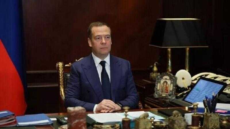 مدفيديف: روسيا تخوض حربا مع جيش الناتو لا النظام الأوكرانى