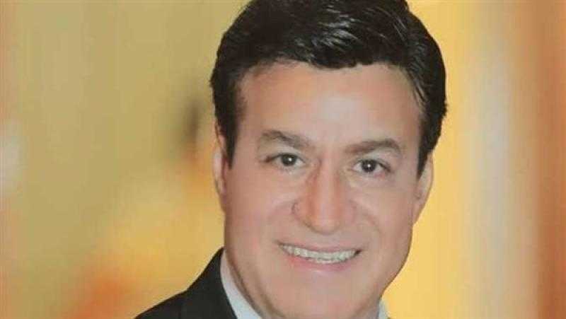 حلمي عبدالباقي: «أنا اكتشفت نفسي في فرح صحبي»