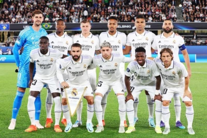 انشيلوتي يستقر على تشكيل ريال مدريد في مواجهة ريال بيتيس