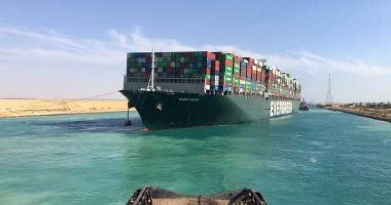 متحدث هيئة قناة السويس يكشف تفاصيل تعويم السفينة الجانحة