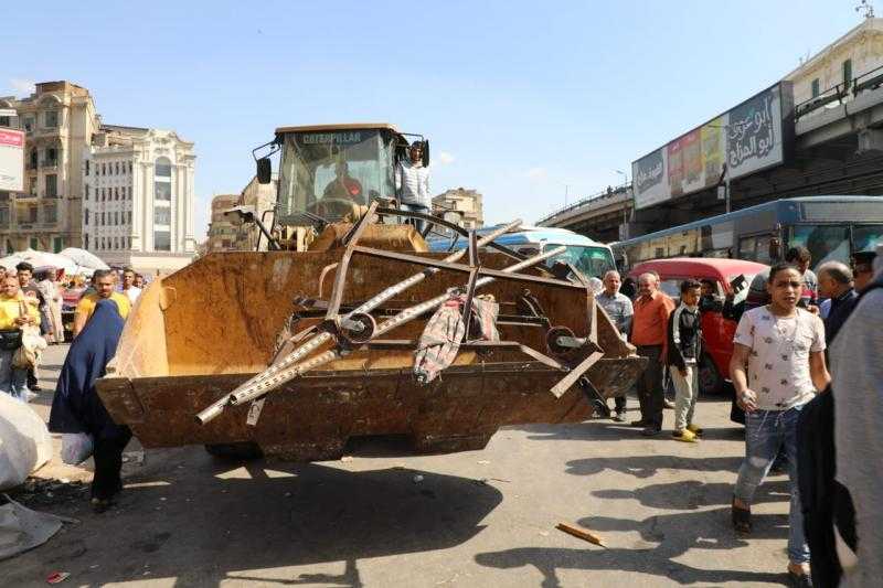 محافظ القاهرة يوجه بحملات لرفع الإشغالات من الشوارع وحل شكاوى المواطنين.. صور
