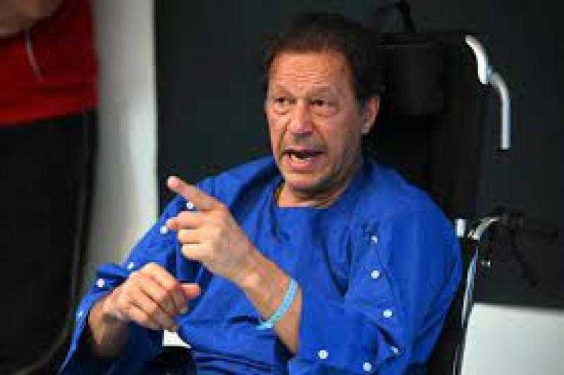 محكمة باكستانية ترفض التماسا لعمران خان بإلغاء أمر الاعتقال الصادر ضده