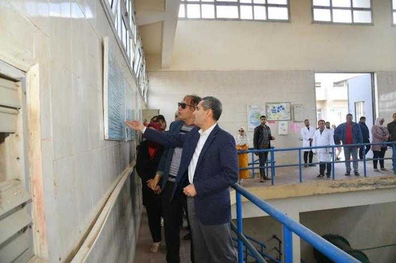 محافظ الغربية يستكمل جولاته الميدانية بقرى السنطة لمتابعة انتظام العمل بالقطاعات المختلفة