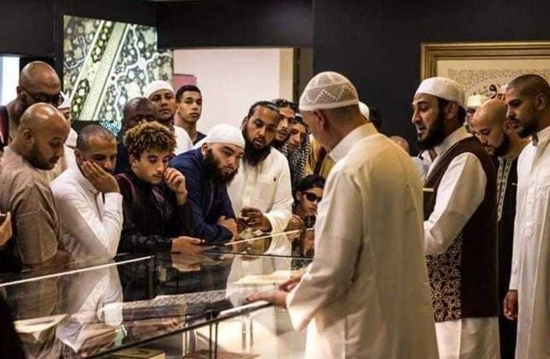 إقبال واسع من ضيوف الرحمن على زيارة متحف القرآن الكريم بمكة المكرمة