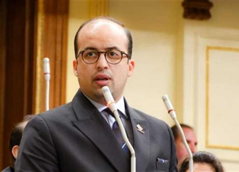 خط أحمر