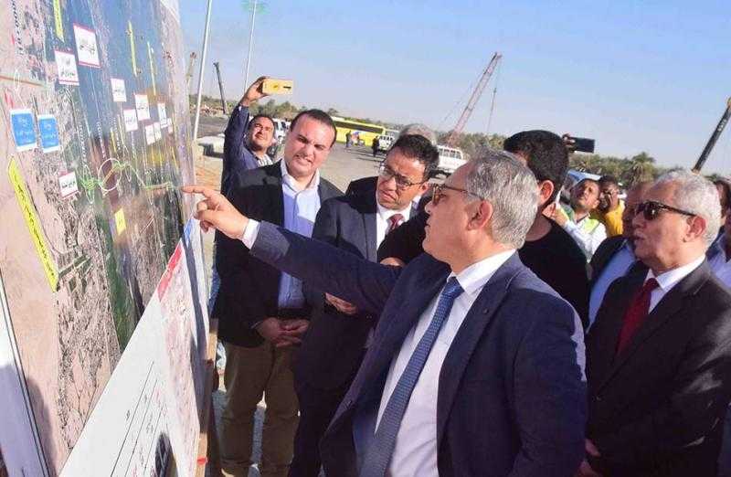 وفد «محلية النواب» يتفقد محور اللواء سمير فرج شمال الأقصر