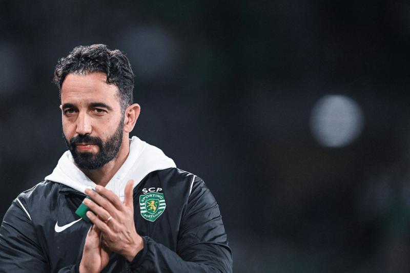 مدرب مانشستر يونايتد سعيد بالعودة إلى ”أولد ترافورد” بعد ثلاث مباريات خارج الديار