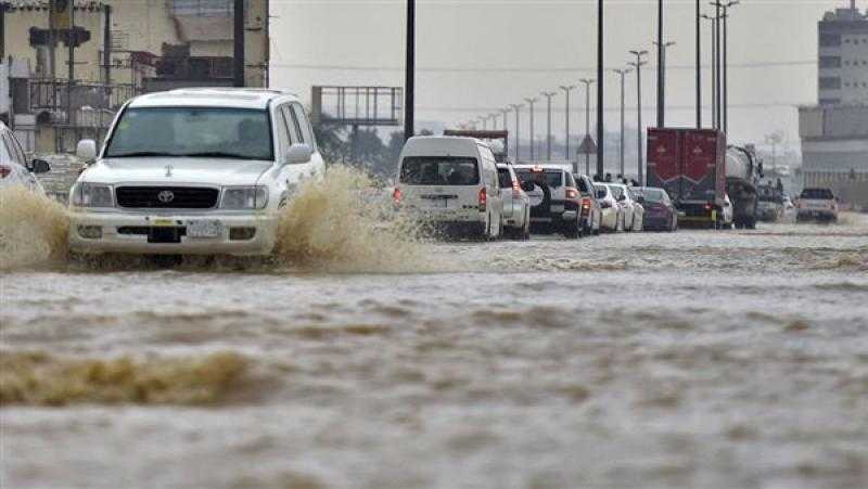 تعليق الدراسة لسوء الأحوال الجوية في السعودية